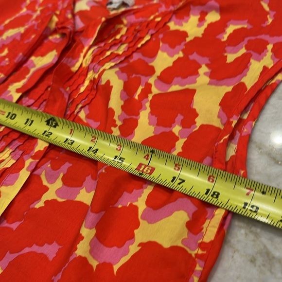 VINTAGE GAP | Red/Yellow/Purple Camo Button Up Sleeveless Blouse | Medium - Picture 5 of 10